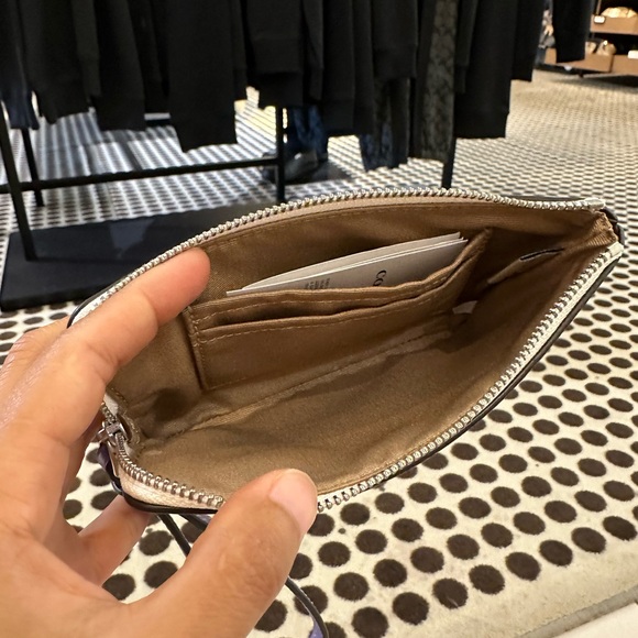 NWT Coach Corner Zip Wristlet In Signature Canvas With Blueberry Print - Picture 4 of 5